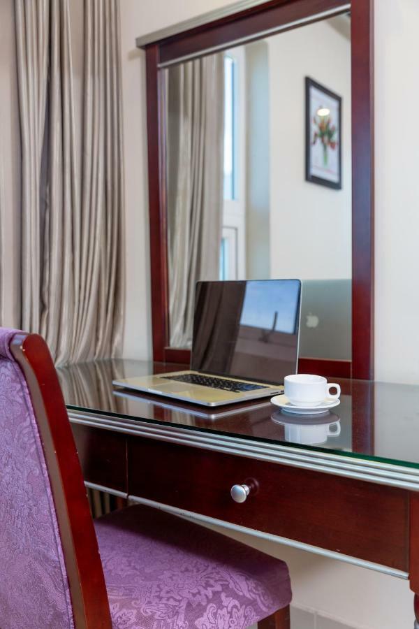 Bay Sydney Hotel Da Nang Exterior photo